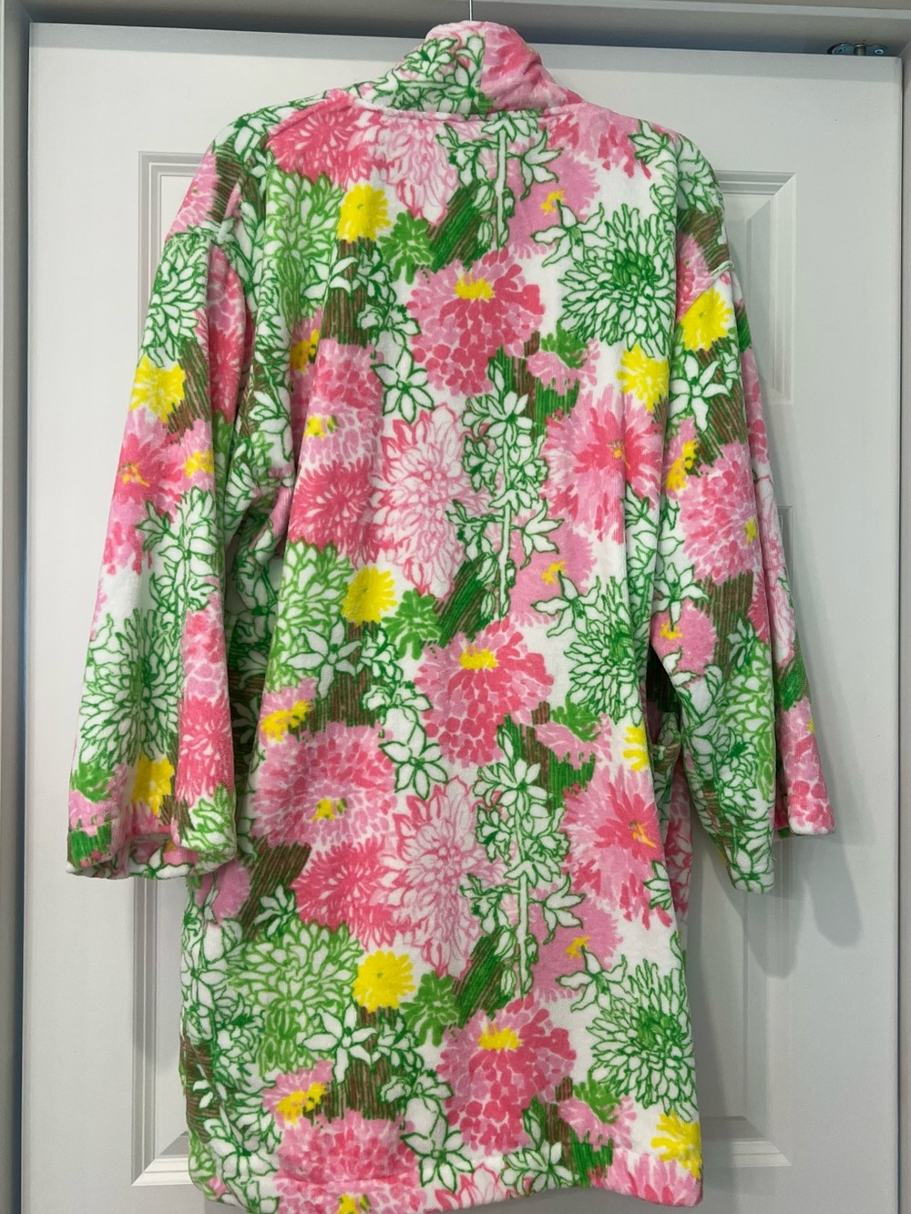 Lilly Pulitzer Luxe Terry Robe - Picture 11 of 16